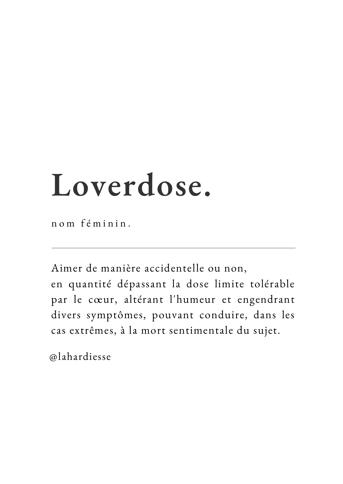 Affiche Loverdose encadrée dans un intérieur moderne, décoration murale poétique